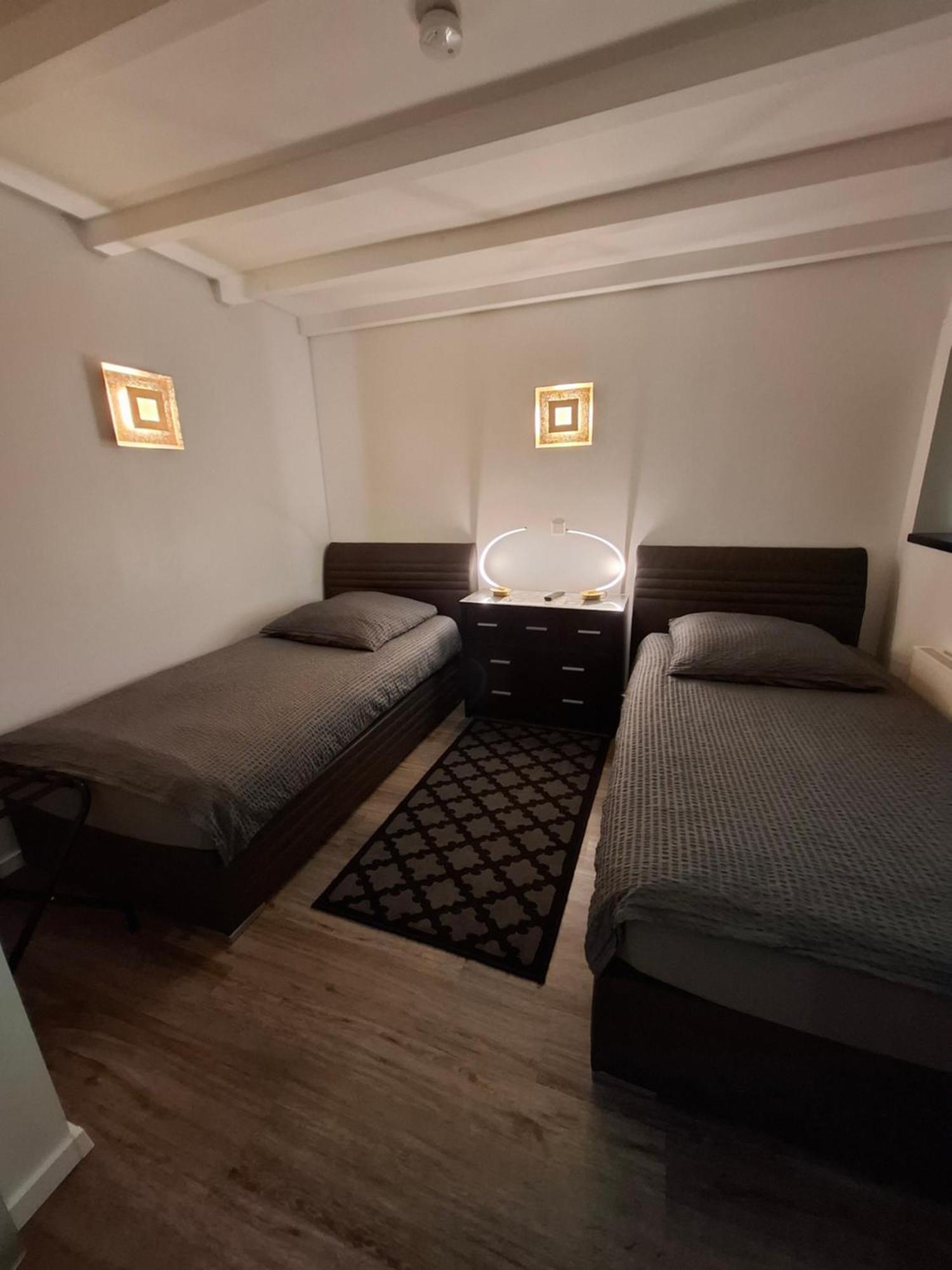 Die Hotelalternative 졸링겐 외부 사진